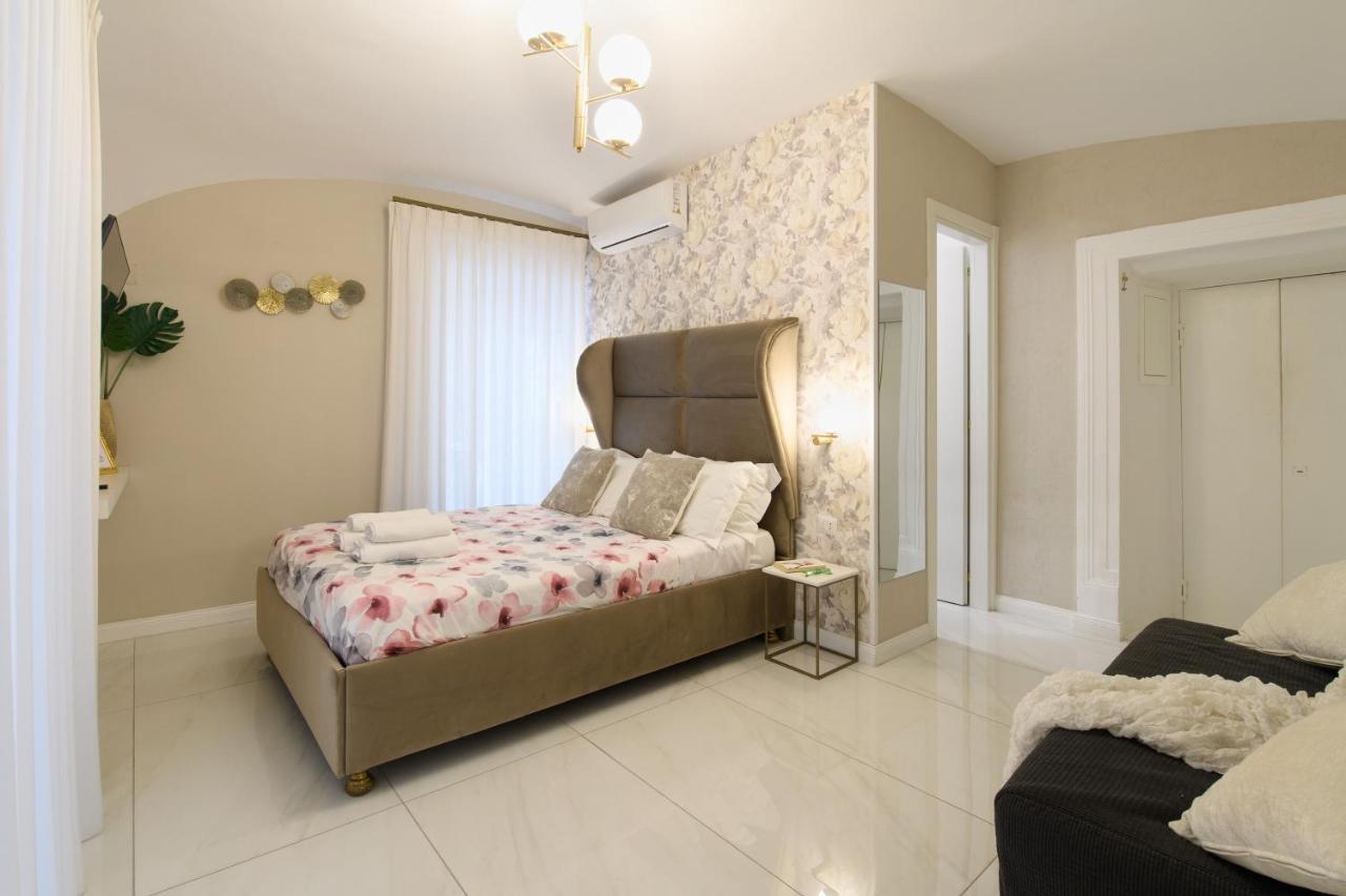 Grandapartments Via Toledo Napoli מראה חיצוני תמונה